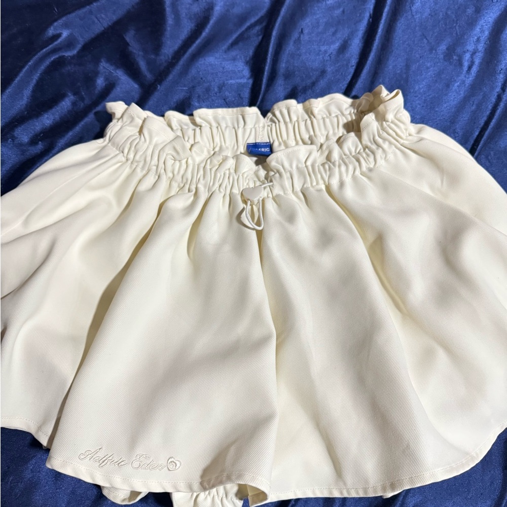 Aelfric Eden Cream High Waist Women's Shorts